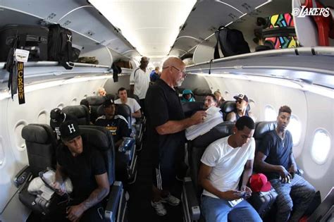 How Do NBA Players Travel: Exploring the High-Flying Lifestyle of Basketball Stars