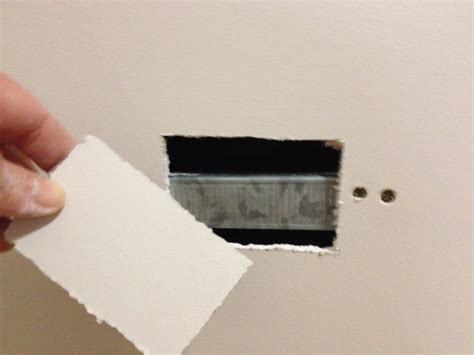 How to Repair Big Holes in Plaster Walls: A Comprehensive Guide